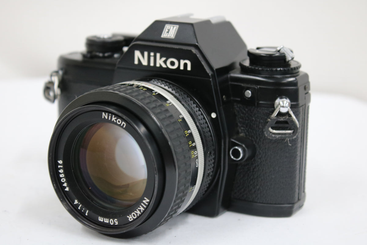 ニコン Nikon EM NIKKOR Ai 50mm F1.4 ボディレンズセット 1