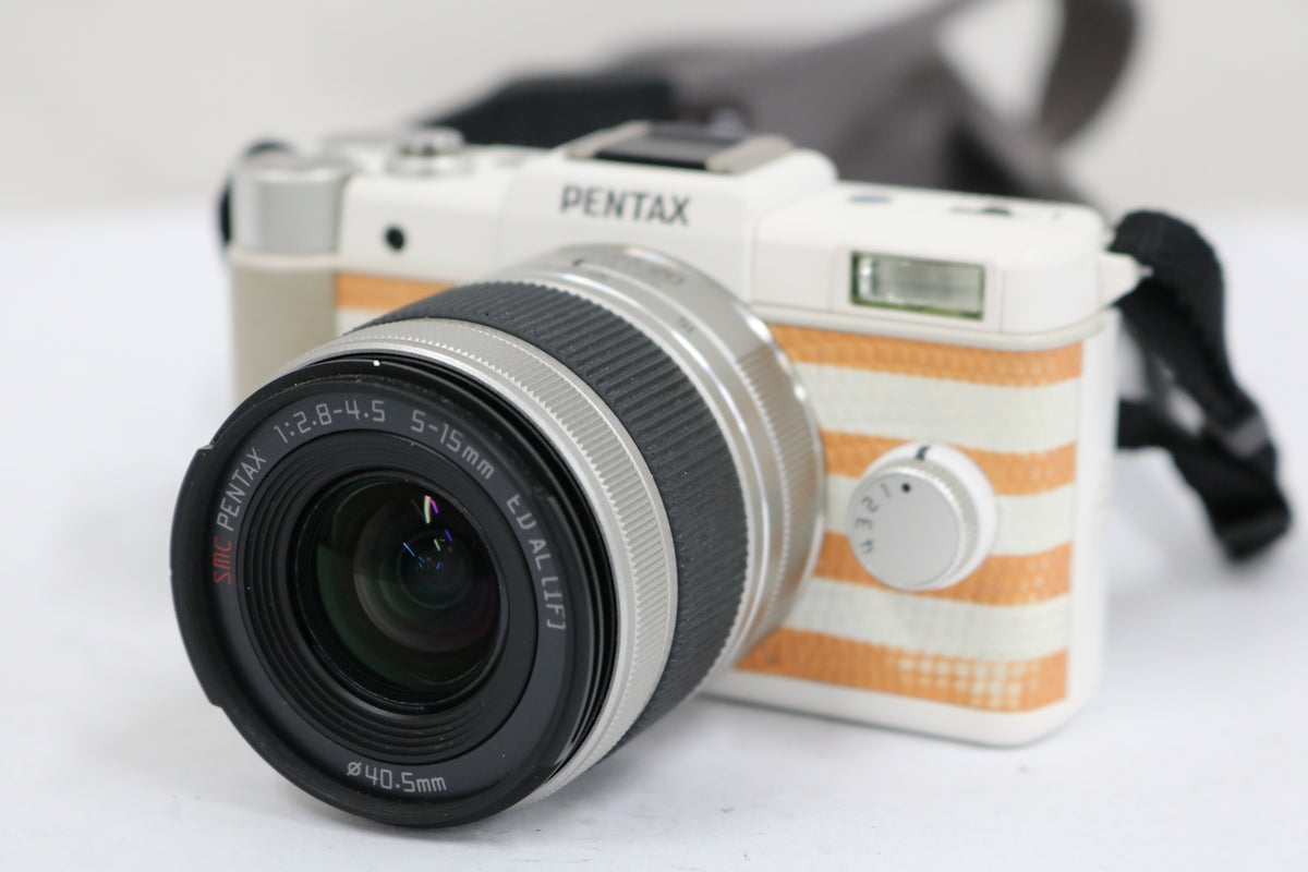 【シャッター910回】ペンタックス Pentax Q オレンジ 5-15mm F2.8-4.5 ミラーレス一眼 1