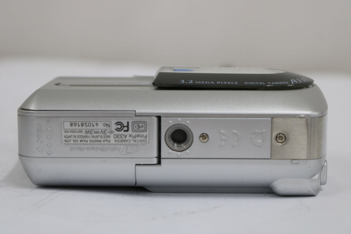 フジフィルム Fujifilm FINEPIX A330 3x コンパクトデジタルカメラ 7