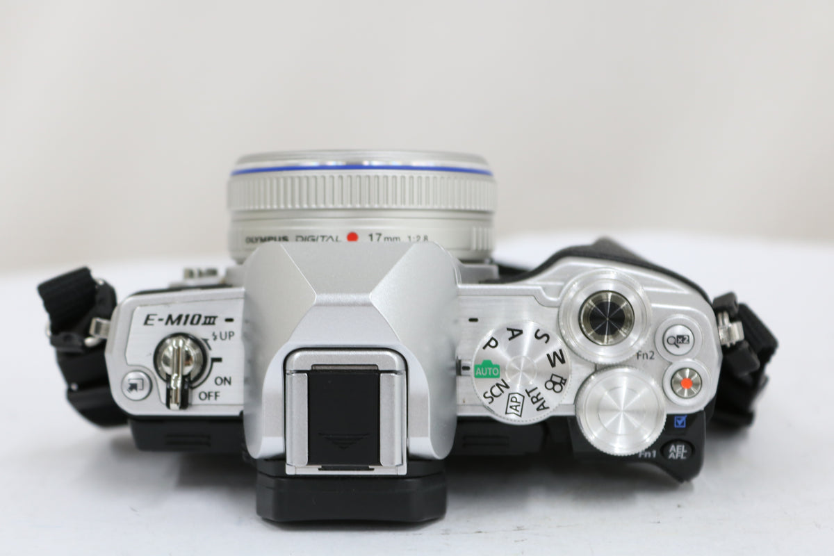 【シャッター11159回】オリンパス Olympus OM-D M.ZUIKO DIGITAL 17mm F2.8 ミラーレス一眼 6