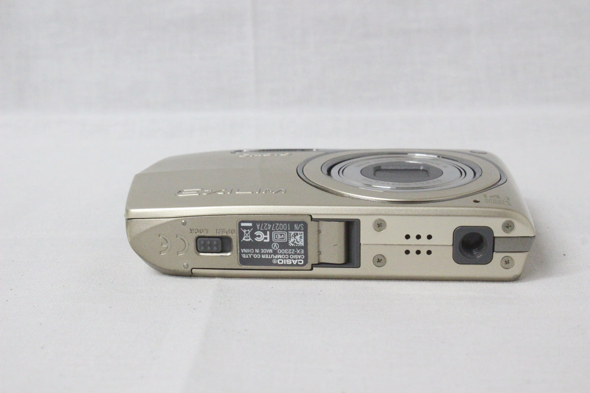 カシオ Casio EXLIM EX-Z2300 ゴールド ケース・充電器付き コンパクトデジタルカメラ 7