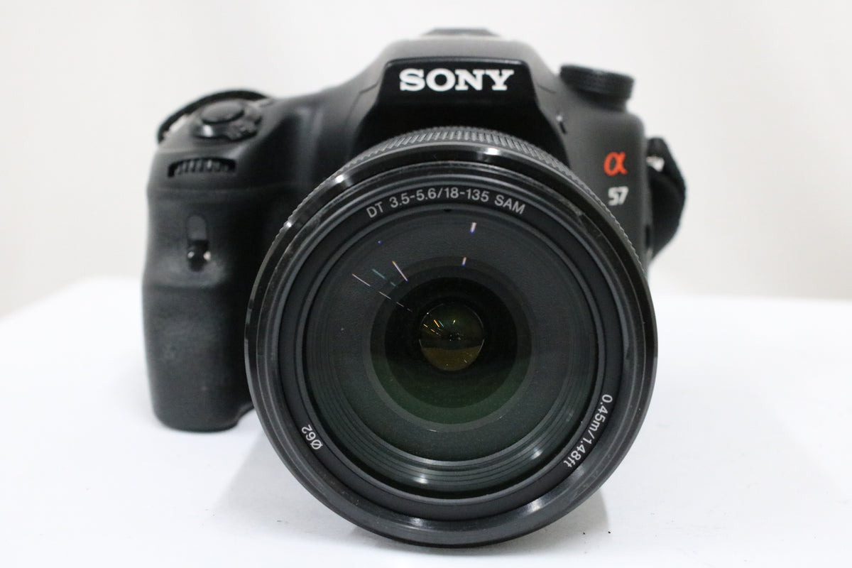 ソニー Sony α57 DT 18-135mm F3.5-5.6 SAM デジタル一眼 2