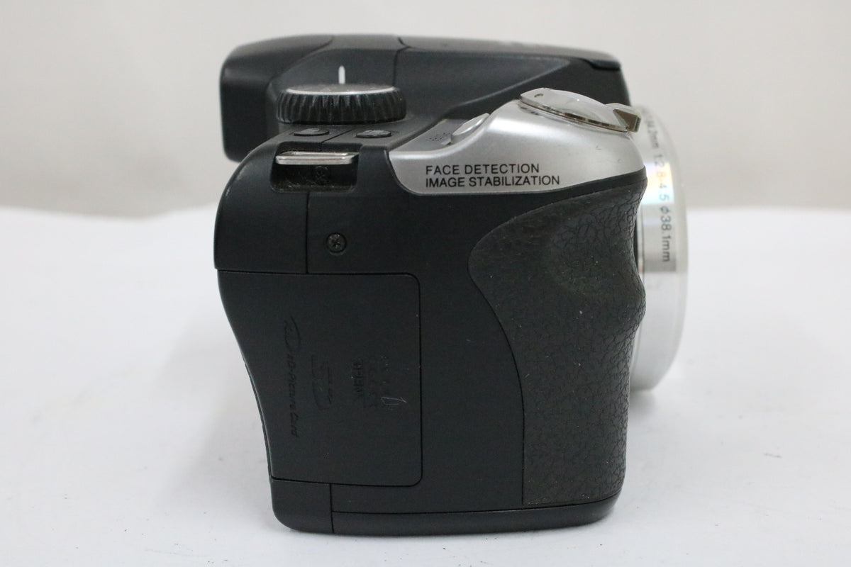 【便利な単三電池で使用可】フジフィルム Fujifilm Finepix S8000fd 18x ブラック コンパクトデジタルカメラ 3