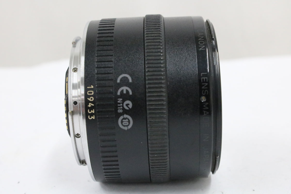 キャノン Canon EF 24mm F2.8 レンズ 3