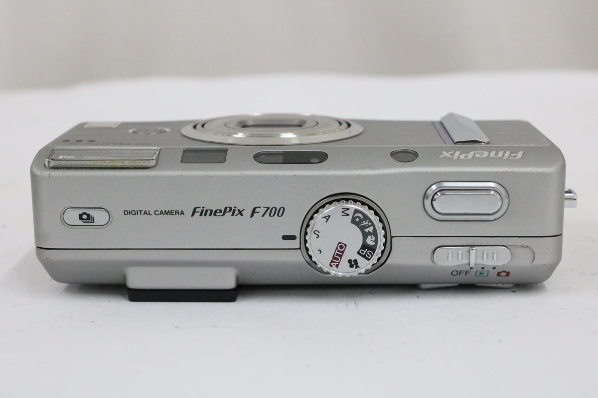 フジフィルム Fujifilm Finepix F700 バッテリー付き コンパクトデジタルカメラ 6