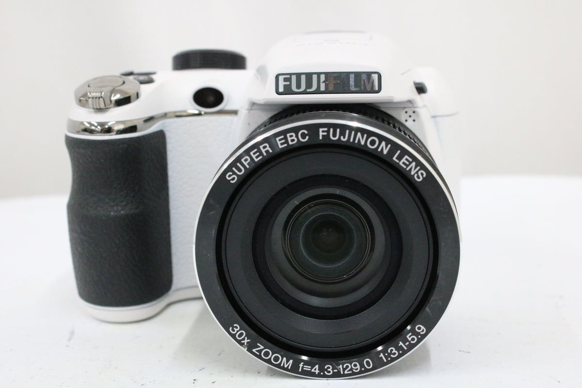 【便利な単三電池で使用可】フジフィルム Fujifilm FINEPIX S 30x ホワイト コンパクトデジタルカメラ 2