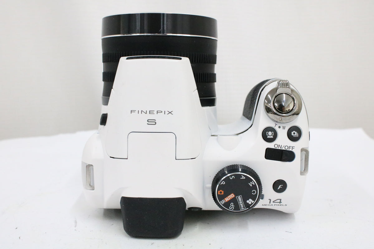 【便利な単三電池で使用可】フジフィルム Fujifilm FINEPIX S 30x ホワイト コンパクトデジタルカメラ 6