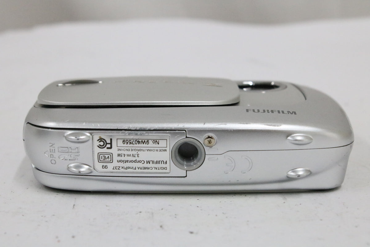 フジフィルム Fujifilm FINEPIX Z37 バッテリー付き コンパクトデジタルカメラ 7