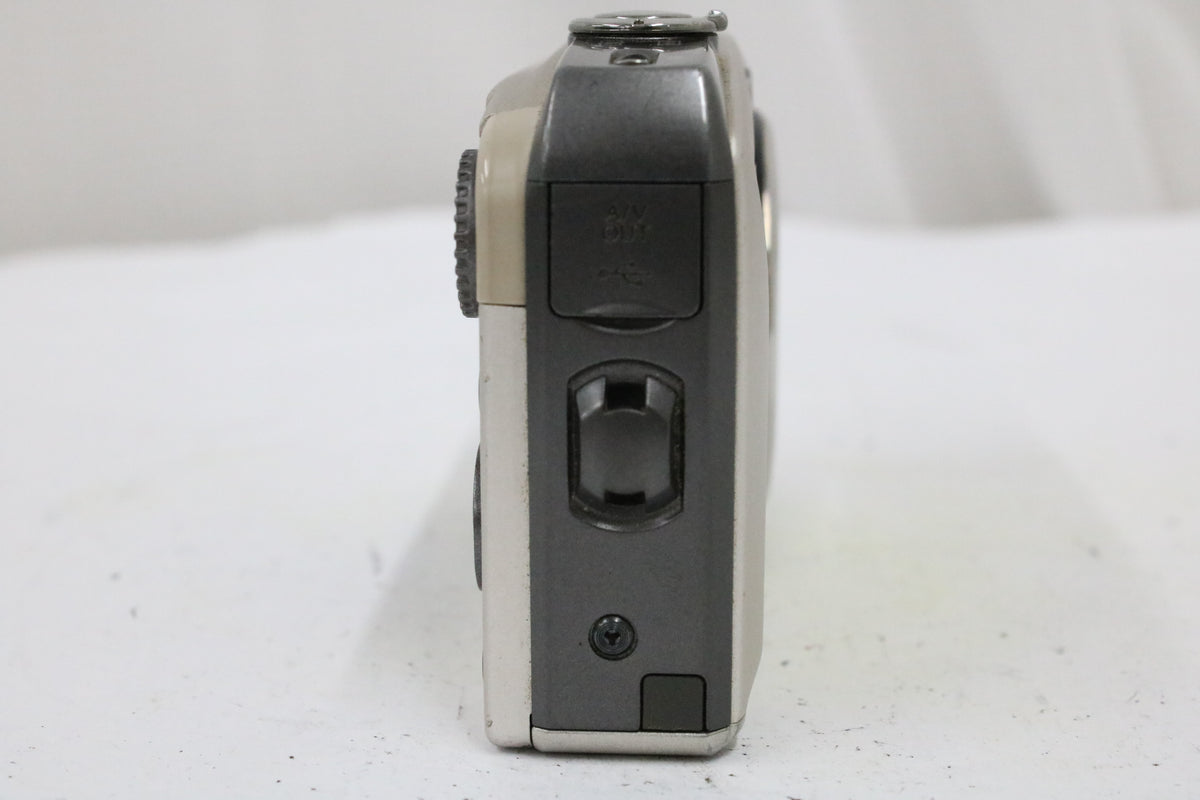 フジフィルム Fujifilm FINEPIX F60fd 3x バッテリー付き コンパクトデジタルカメラ 3