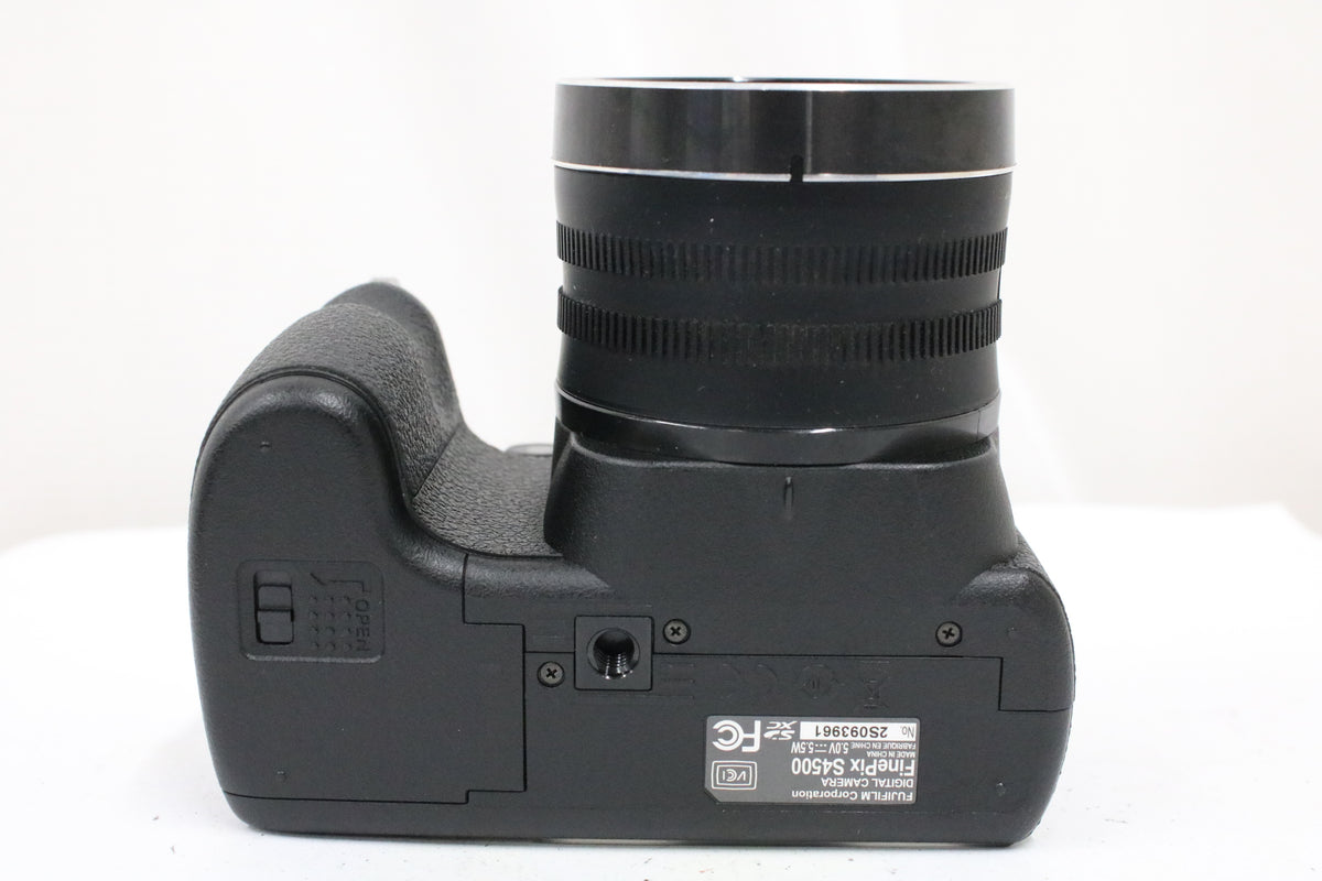 【便利な単三電池で使用可】フジフィルム Fujifilm FINEPIX S 30x ブラック コンパクトデジタルカメラ 7