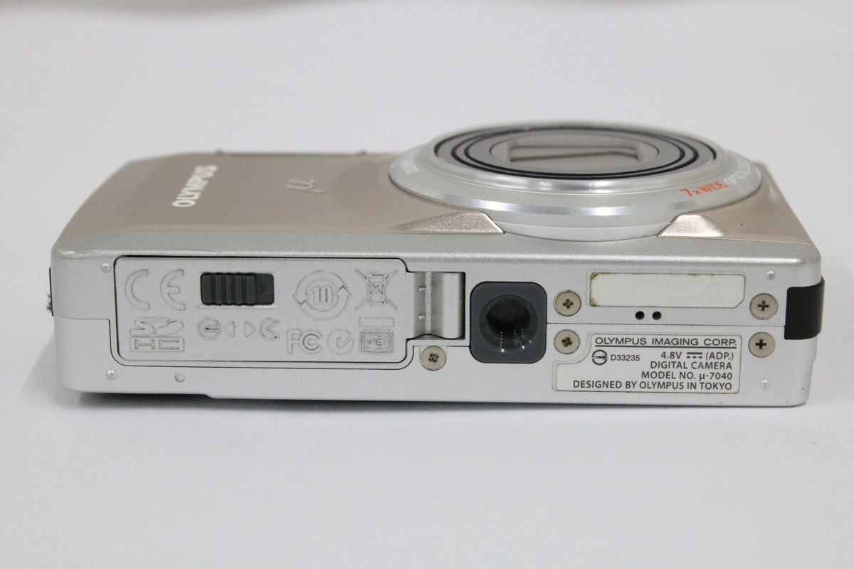 オリンパス Olympus μ mju μ-7040 7x WIDE バッテリー付き コンパクトデジタルカメラ 7
