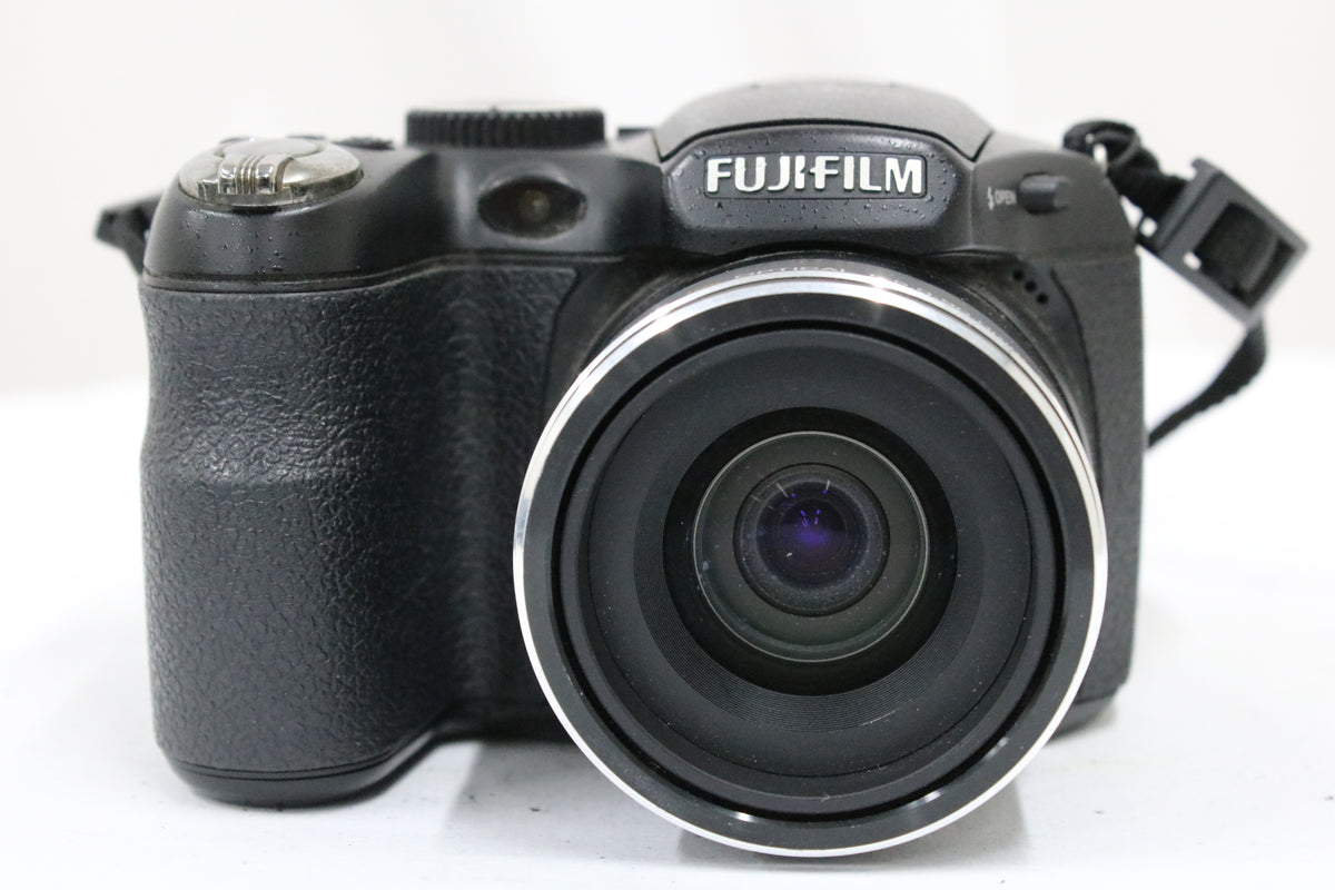【便利な単三電池で使用可】フジフィルム Fujifilm FINEPIX S2500HD 18x ブラック コンパクトデジタルカメラ 2