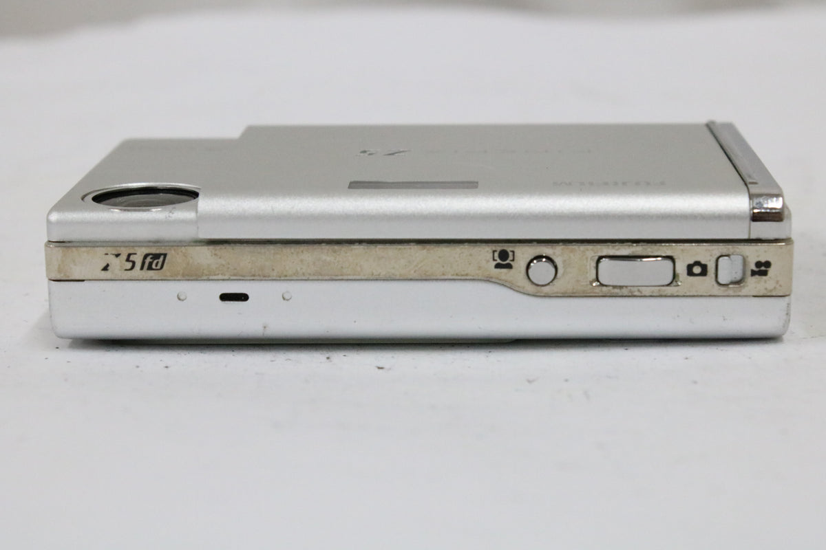 フジフィルム Fujifilm FINEPIX Z5fd 3x コンパクトデジタルカメラ 6