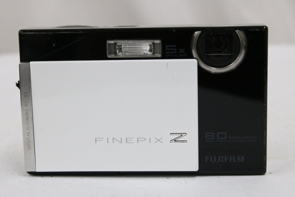 フジフィルム Fujifilm FINEPIX Z100fd 5x ホワイト&ブラック バッテリー付き コンパクトデジタルカメラ 2