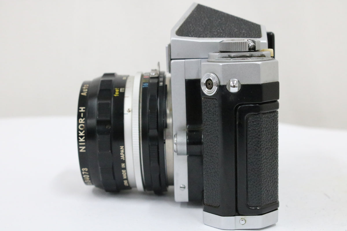 ニコン Nikon F アイレベル NIKKOR-H Auto 28mm F3.5 ボディレンズセット 3