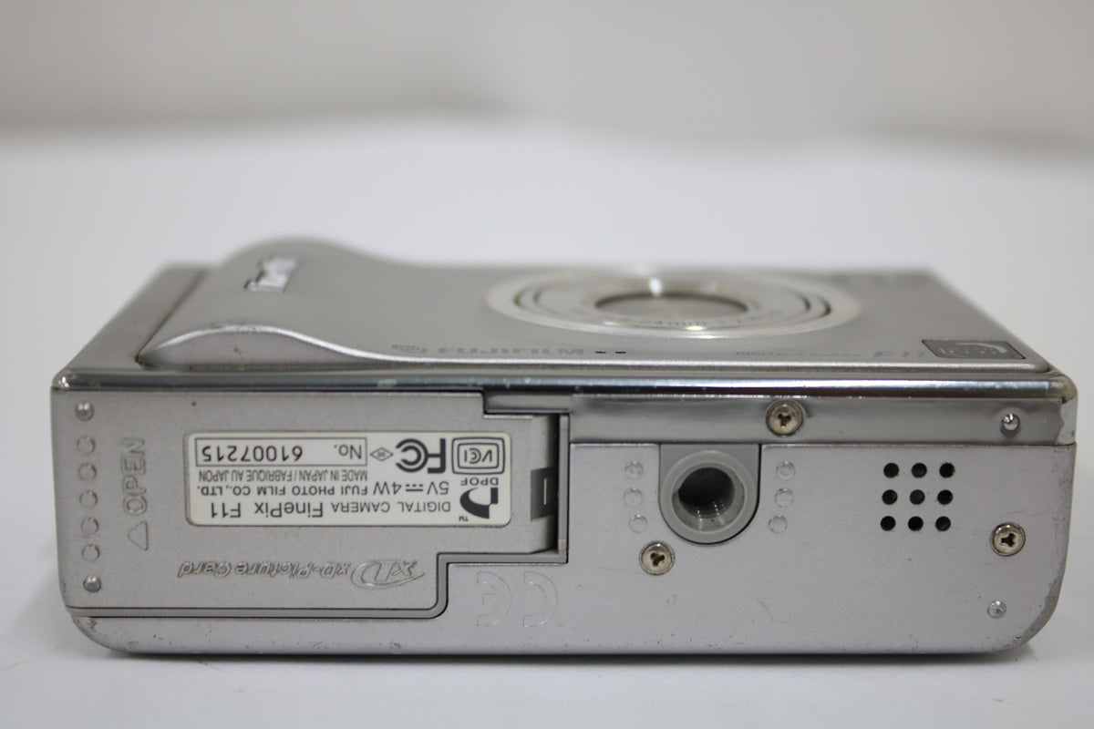 フジフィルム Fujifilm Finepix F11 3x バッテリー付き コンパクトデジタルカメラ 7
