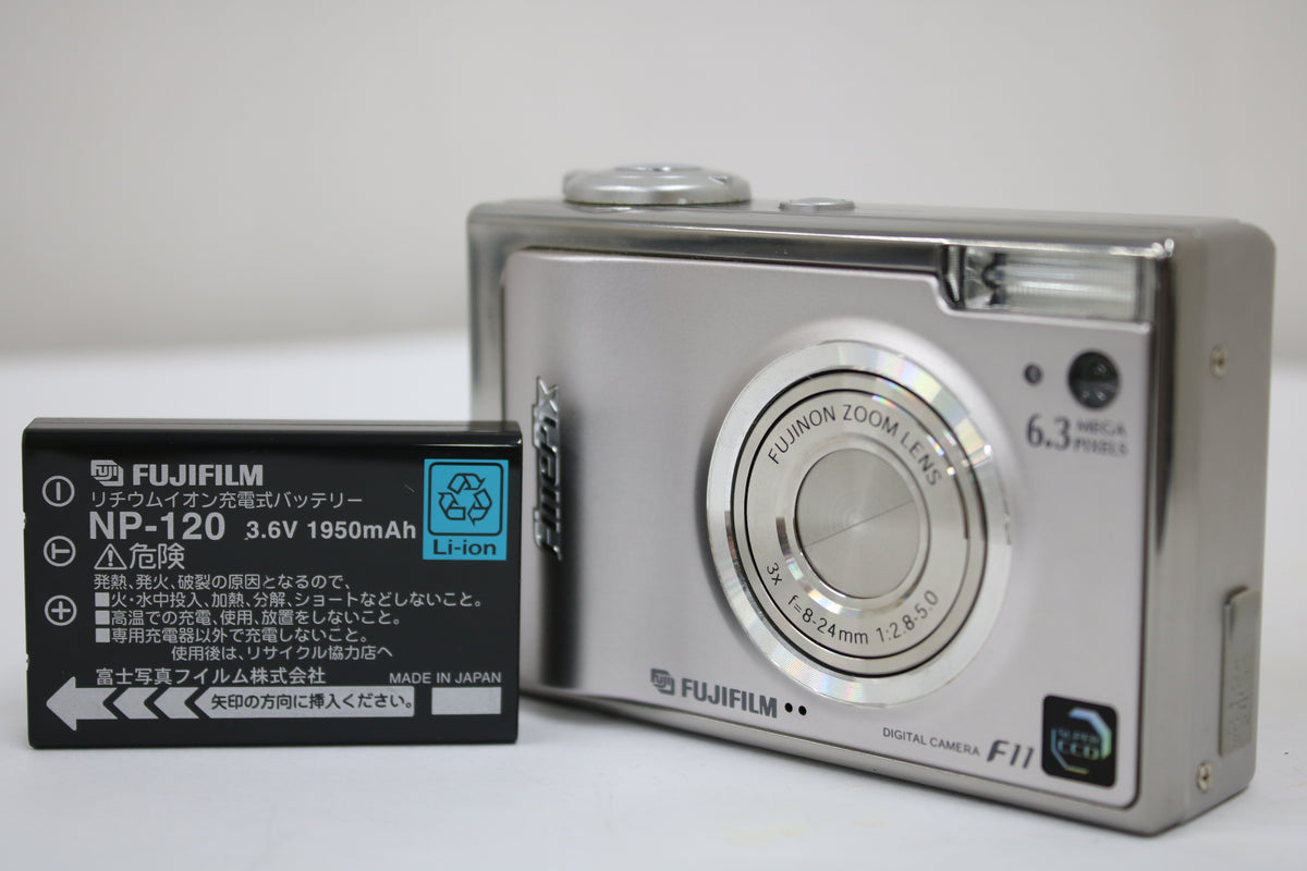 フジフィルム Fujifilm FINEPIX F11 3x バッテリー付き コンパクトデジタルカメラ 1