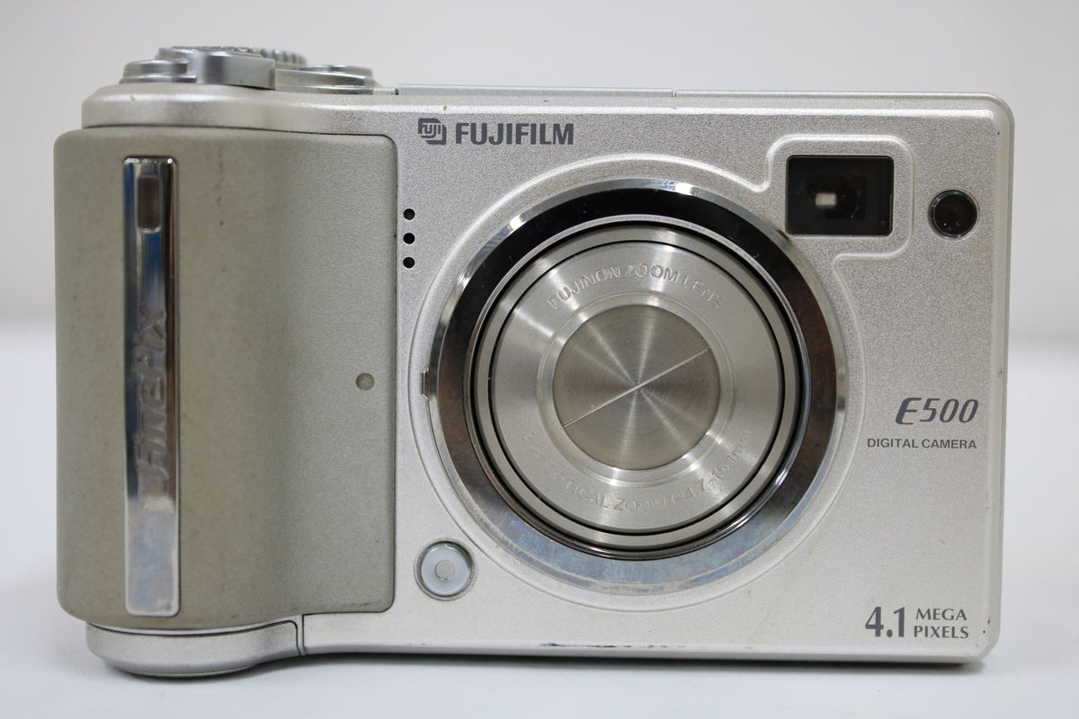 【便利な単三電池で使用可】フジフィルム Fujifilm FINEPIX E500 3.2x コンパクトデジタルカメラ 2
