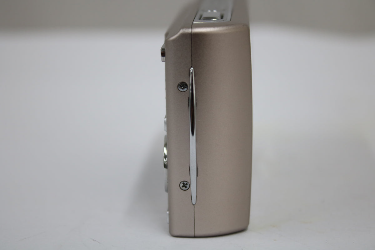 ニコン Nikon COOLPIX S520 3x コンパクトデジタルカメラ 3