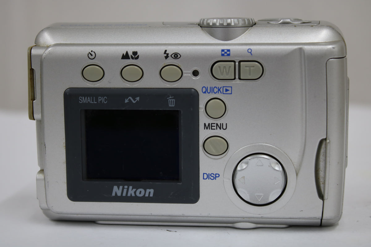 【便利な単三電池で使用可】ニコン Nikon COOLPIX 2000 コンパクトデジタルカメラ 4