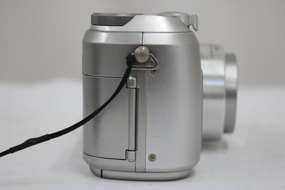 【便利な単三電池で使用可】オリンパス Olympus CAMEDIA C-750 コンパクトデジタルカメラ 3