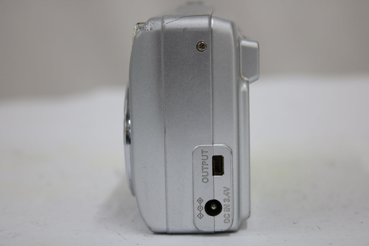 【便利な単三電池で使用可】サンヨー SANYO DSC-S3型 コンパクトデジタルカメラ 5