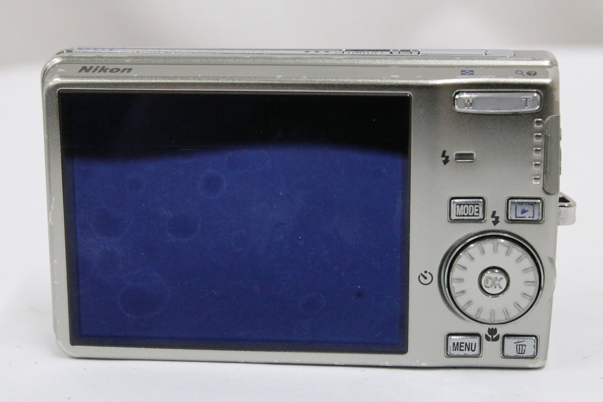ニコン Nikon COOLPIX S600 4x バッテリー チャージャー付き コンパクトデジタルカメラ 4