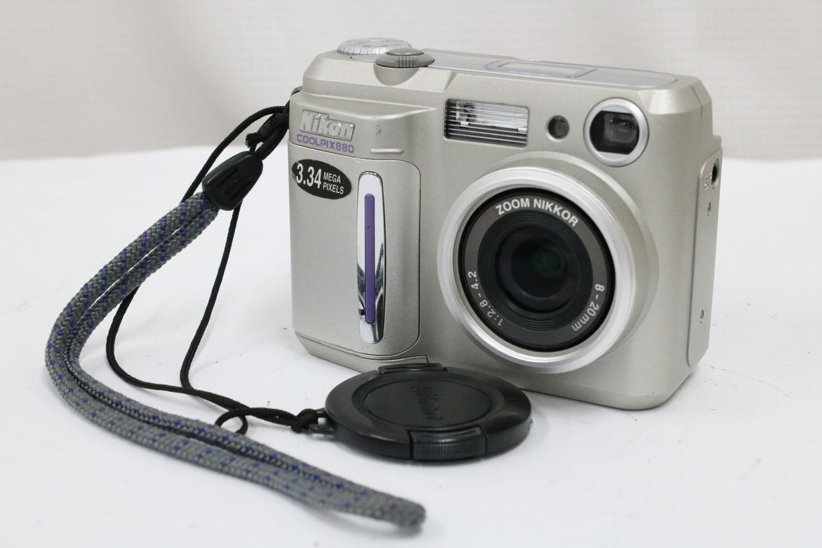 ニコン Nikon COOLPIX 880 コンパクトデジタルカメラ 1