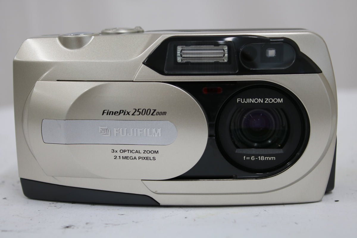 【便利な単三電池で使用可】フジフィルム Fujifilm FINEPIX 2500Zoom 3x コンパクトデジタルカメラ 2