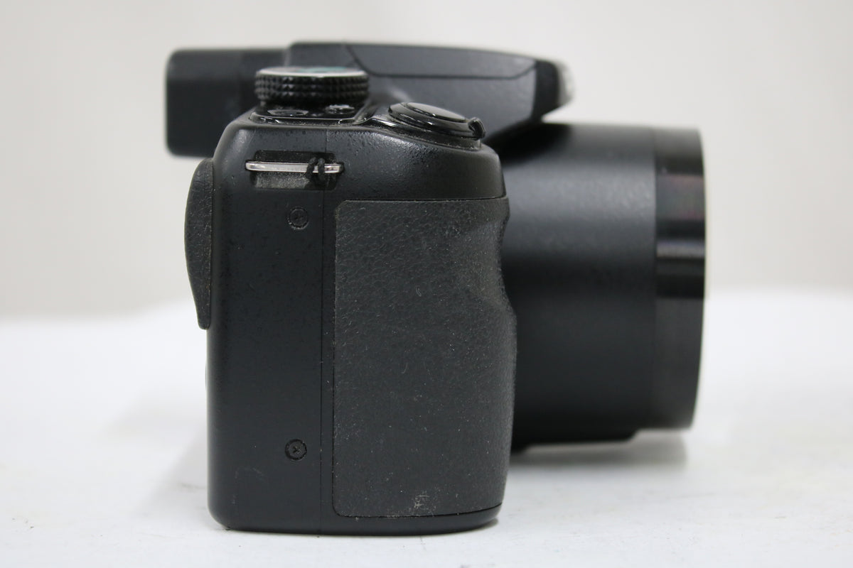 ペンタックス Pentax X70 24x ブラック バッテリー付き コンパクトデジタルカメラ 3