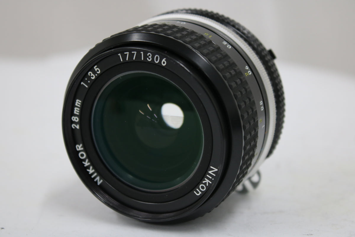 ニコン Nikon Ai Nikkor 28mm F3.5 レンズ 1