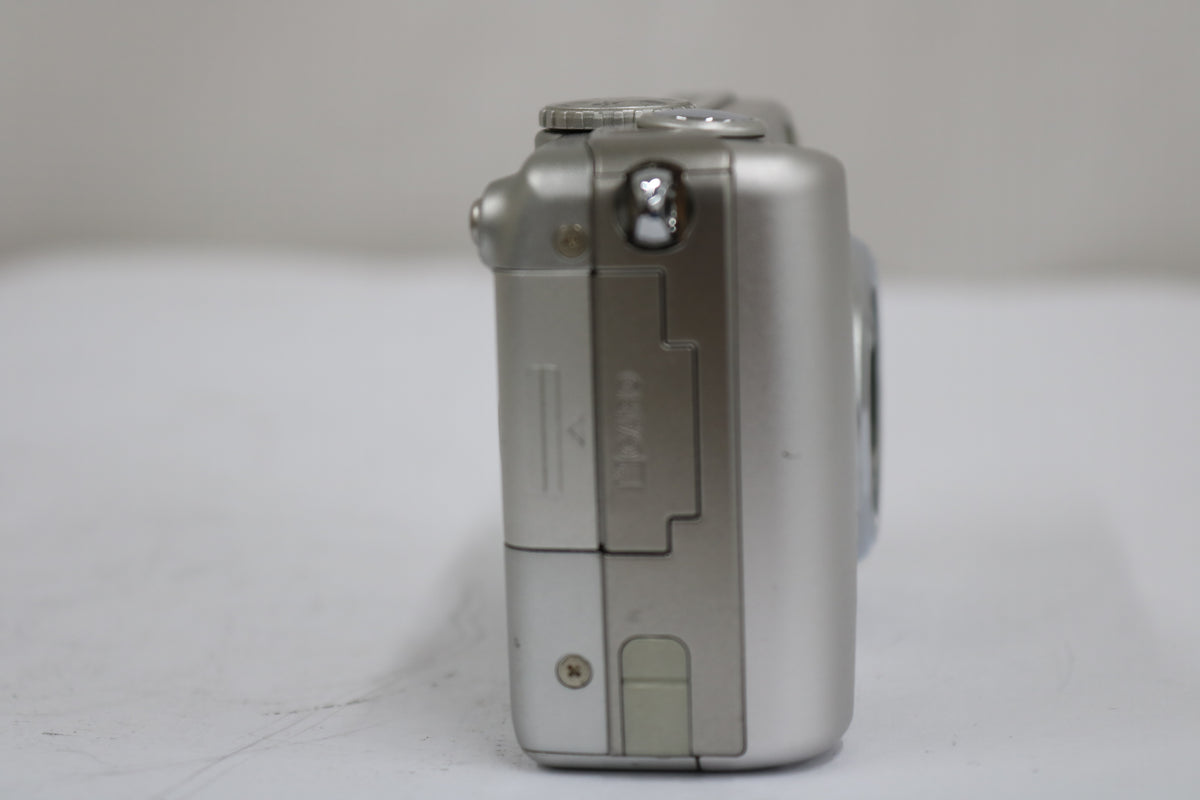 ニコン Nikon COOLPIX 5200 バッテリー付き コンパクトデジタルカメラ 3