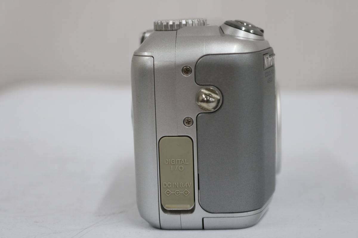 ニコン Nikon COOLPIX 4300 バッテリー付き コンパクトデジタルカメラ 3