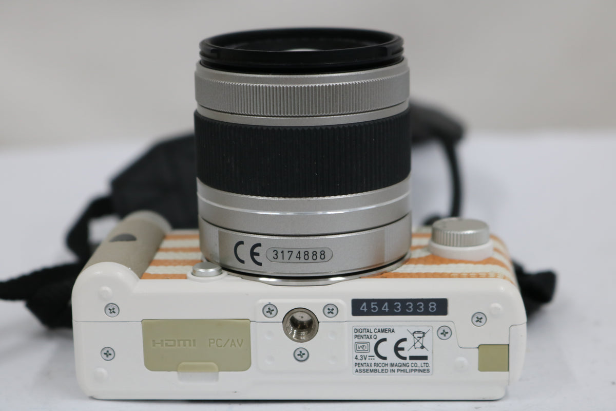 【シャッター910回】ペンタックス Pentax Q オレンジ 5-15mm F2.8-4.5 ミラーレス一眼 7