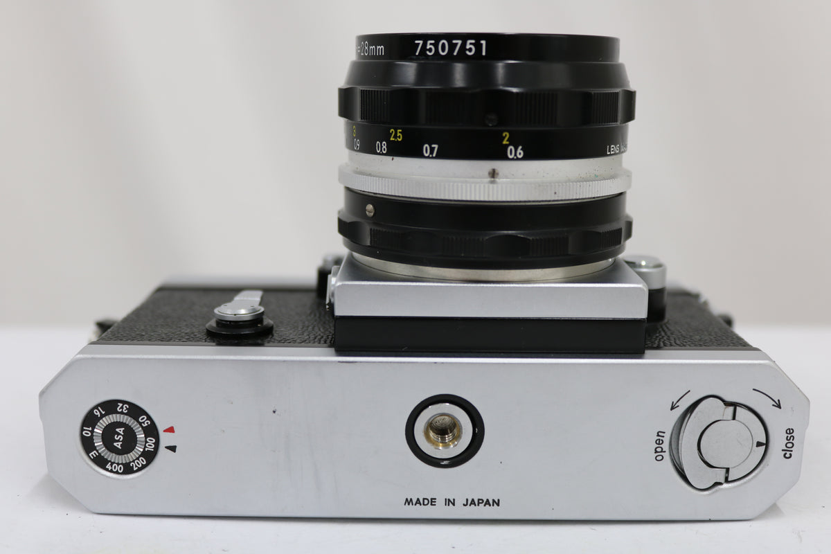 【前期型】 ニコン Nikon F アイレベル + Nikkor-H Auto 28mm F3.5 7
