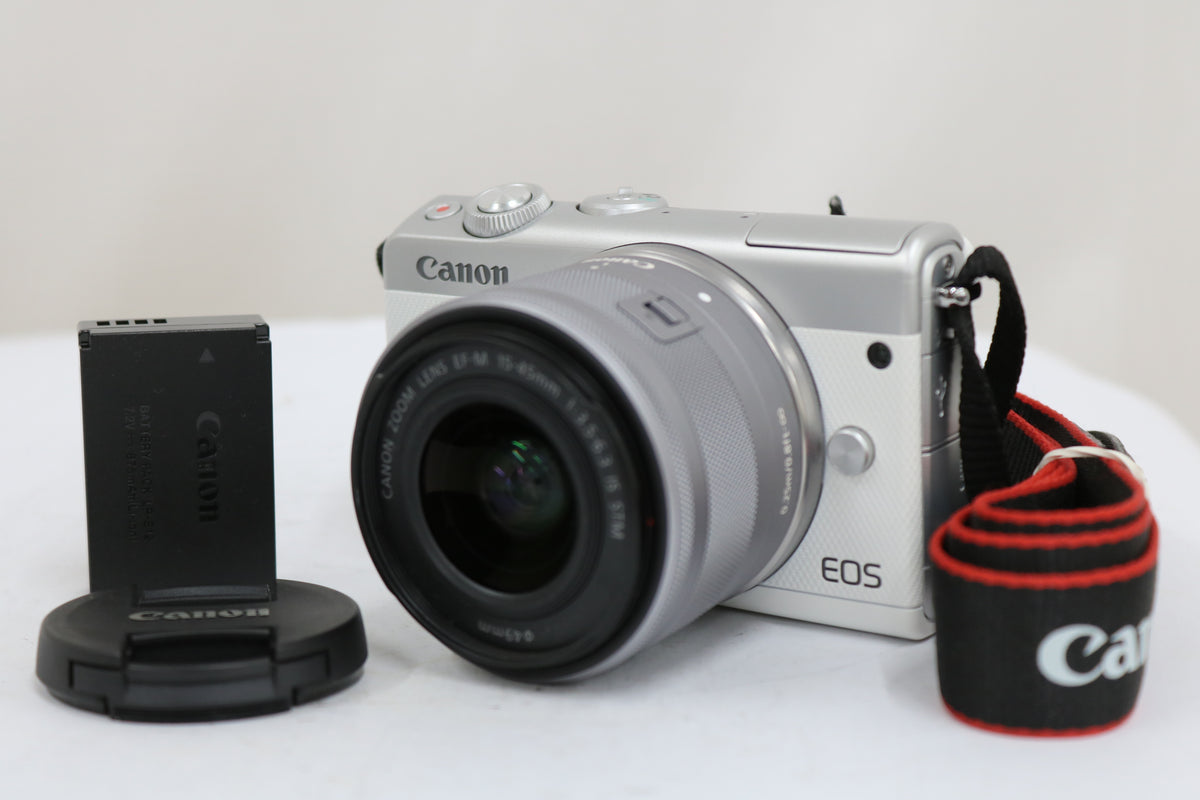 キャノン Canon EOS M100 ホワイト EF-M 15-45mm F3.5-6.3 IS STM ミラーレス一眼 1
