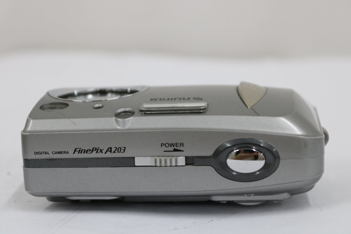 フジフィルム Fujifilm FINEPIX A203 3x コンパクトデジタルカメラ 6