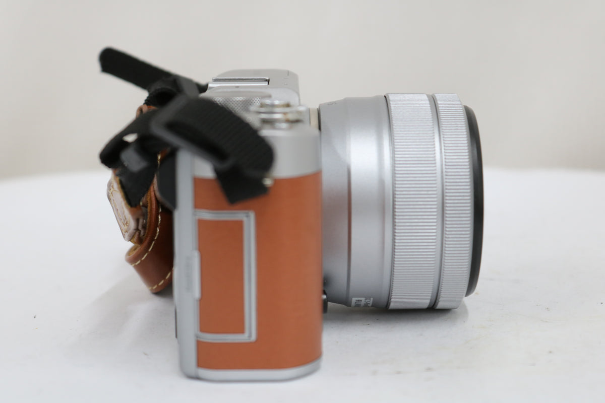 フジフィルム Fujifilm X-A5 FUJINON ASPHERICAL SUPER EBC XC 15-45mm F3.5-5.6 OIS PZ ミラーレス一眼 3