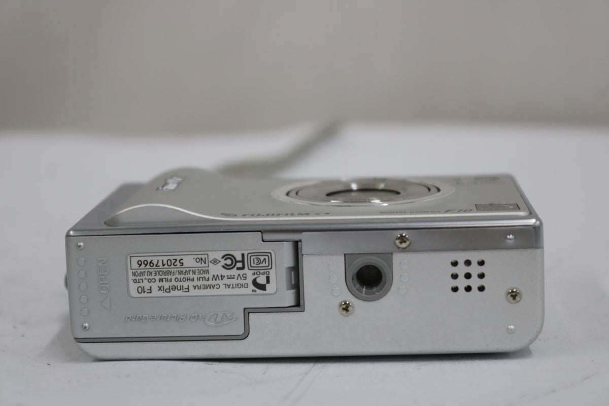 フジフィルム Fujifilm FINEPIX F10 3x バッテリー付き コンパクトデジタルカメラ 7