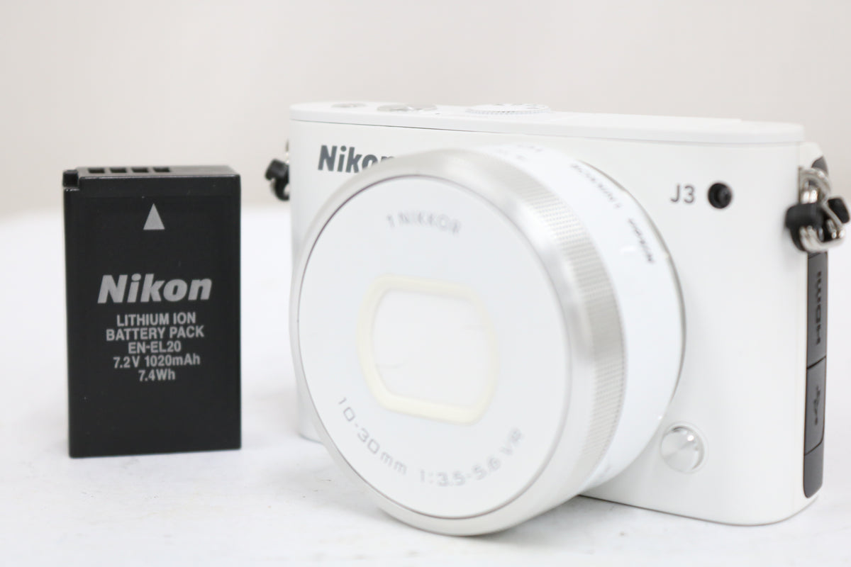 【シャッター1136回】 ニコン Nikon 1 J3 + 1 Nikkor 10-30mm F3.5-5.6 VR 1