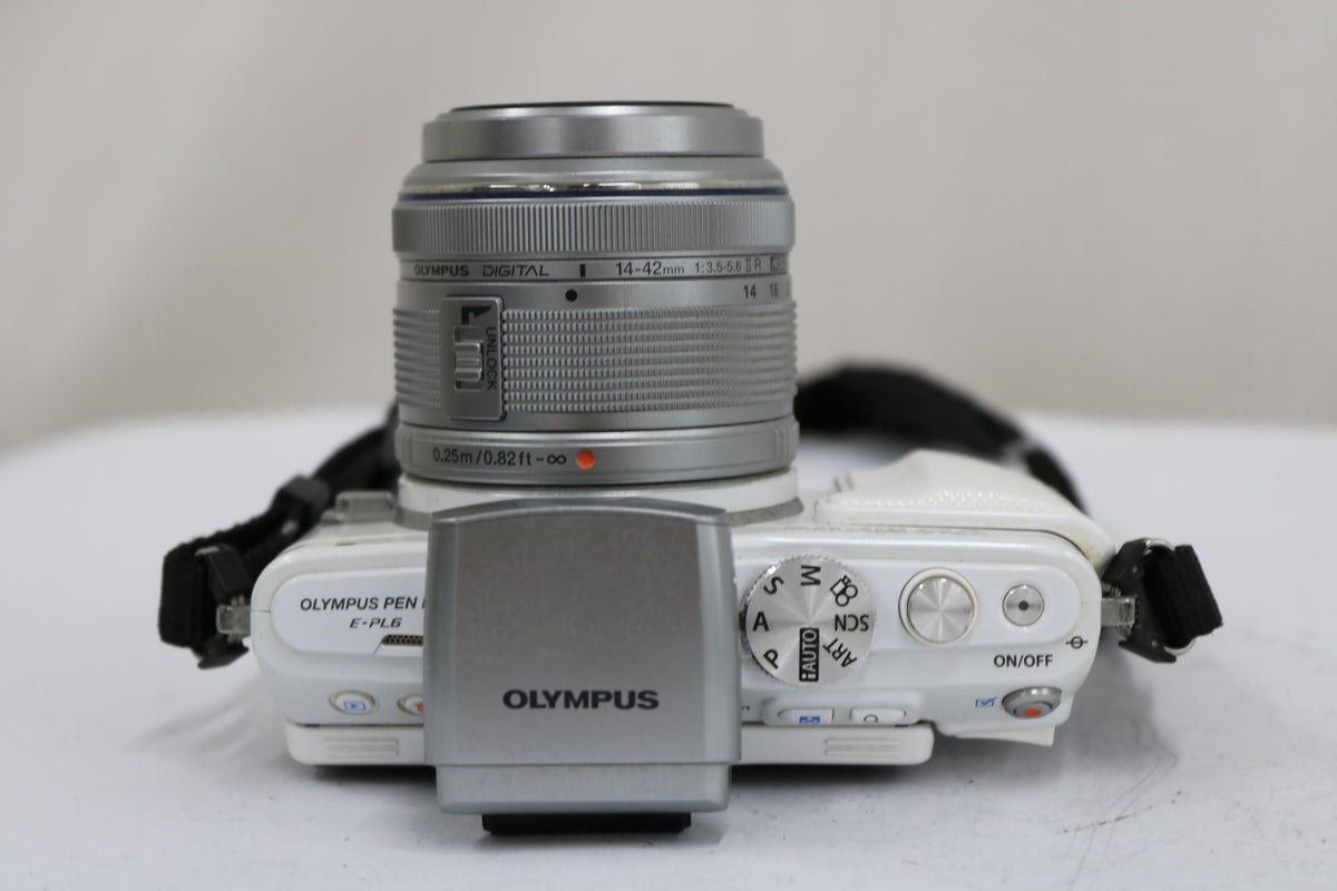 【シャッター674回】オリンパス Olympus PEN Lite E-PL6 ホワイト 14-42mm F3.5-5.6 ミラーレス一眼 6