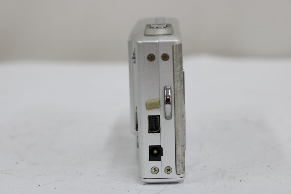 オリンパス Olympus CAMEDIA X-600 3x バッテリー付き コンパクトデジタルカメラ 3