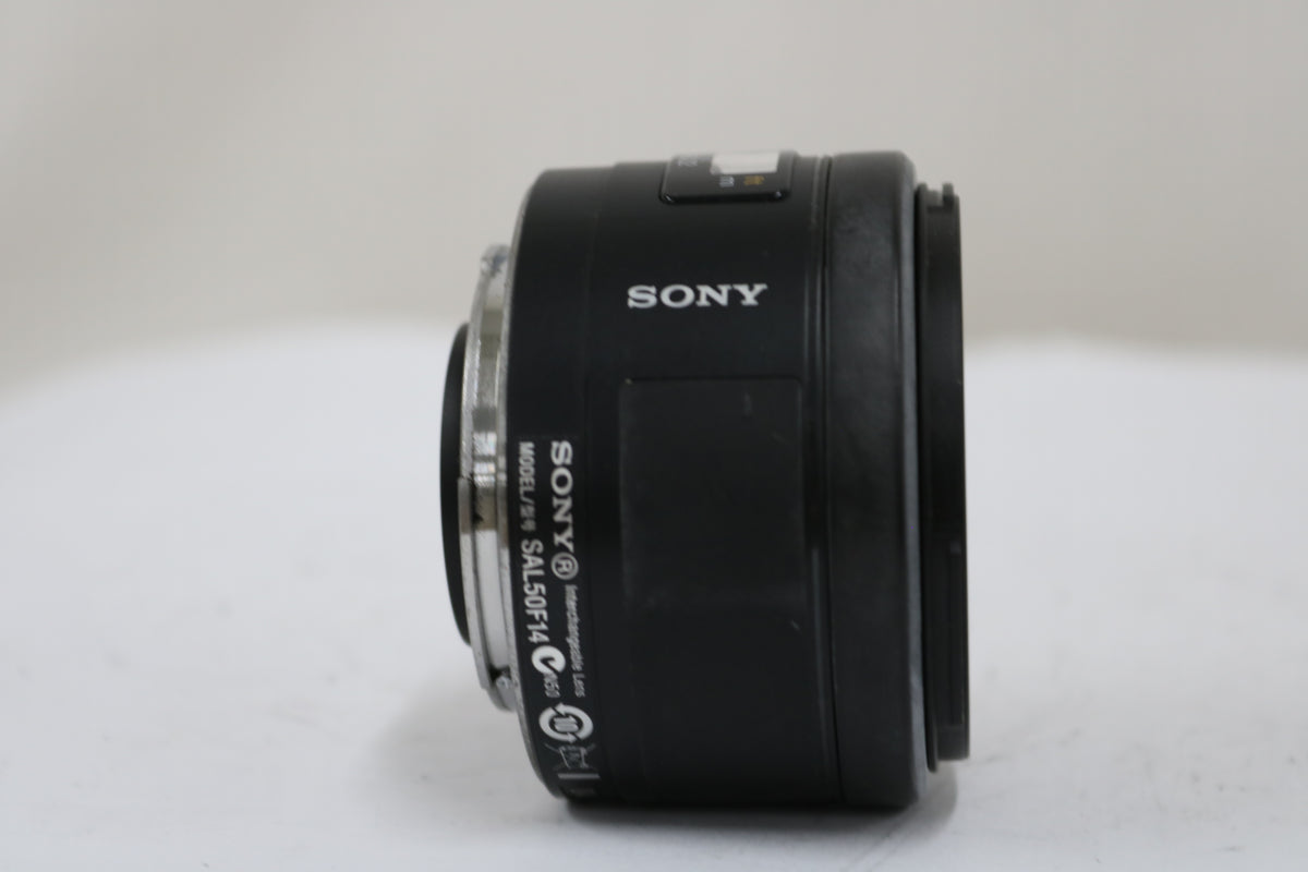 ソニー Sony 50mm F1.4 レンズ 4