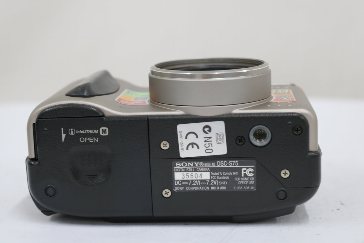 ソニー Sony Cyber-shot DSC-S75 6x バッテリー付き コンパクトデジタルカメラ 7