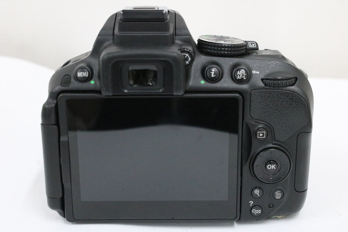 【シャッター4670回】ニコン Nikon D5300 DX AF-S NIKKOR 18-55mm F3.5-5.6G II ED デジタル一眼 4