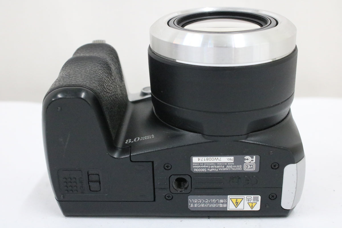 【便利な単三電池で使用可】フジフィルム Fujifilm Finepix S8000fd 18x ブラック コンパクトデジタルカメラ 7