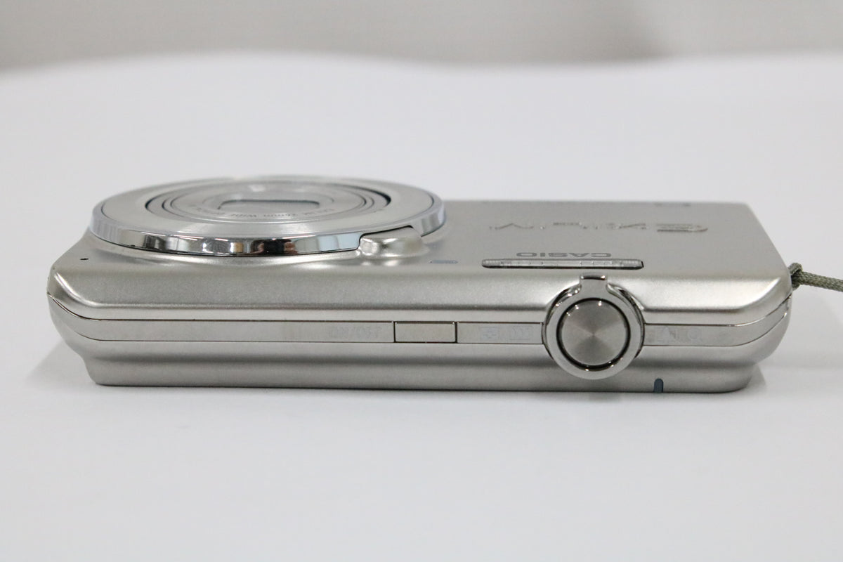 カシオ Casio EXILIM EX-ZS25 6x バッテリー付き コンパクトデジタルカメラ 6