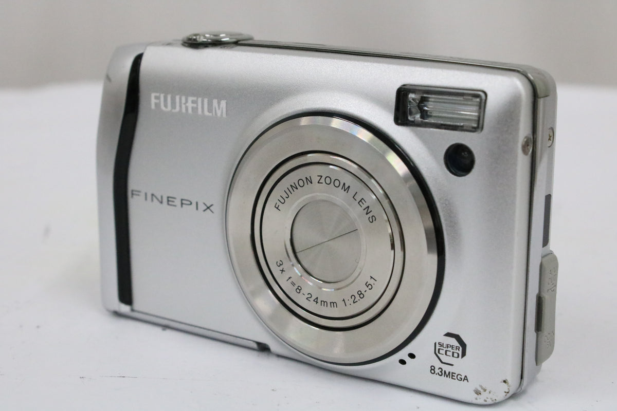 フジフィルム Fujifilm Finepix F40fd 3x コンパクトデジタルカメラ 1