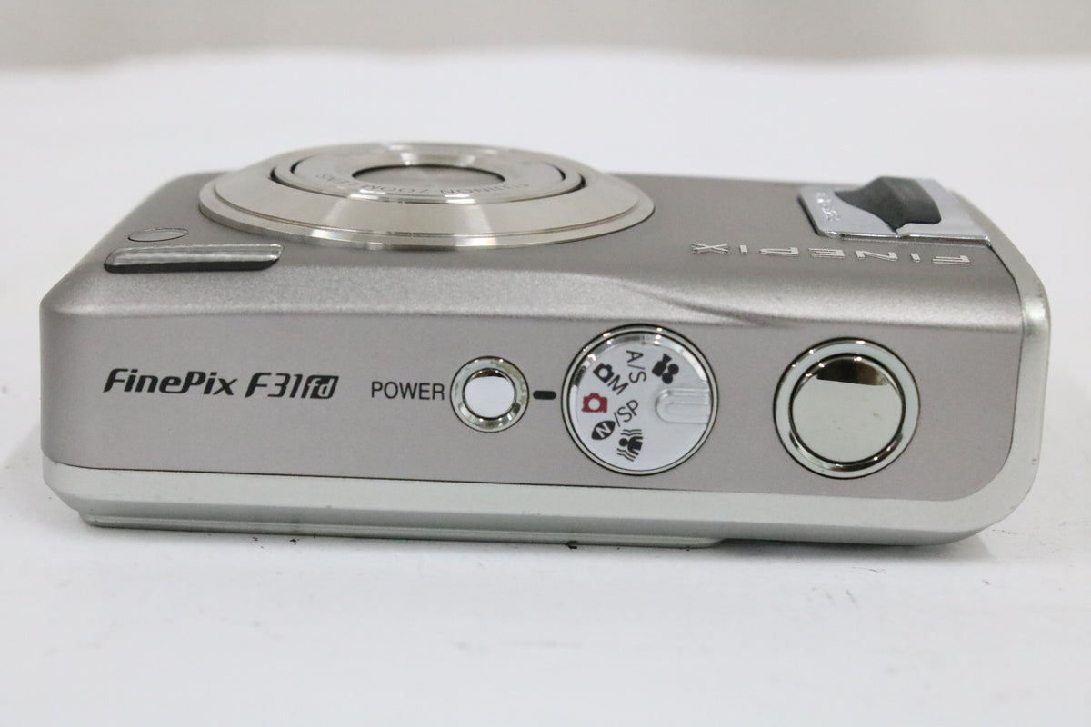 フジフィルム Fujifilm Finepix F31fd 3x コンパクトデジタルカメラ 6
