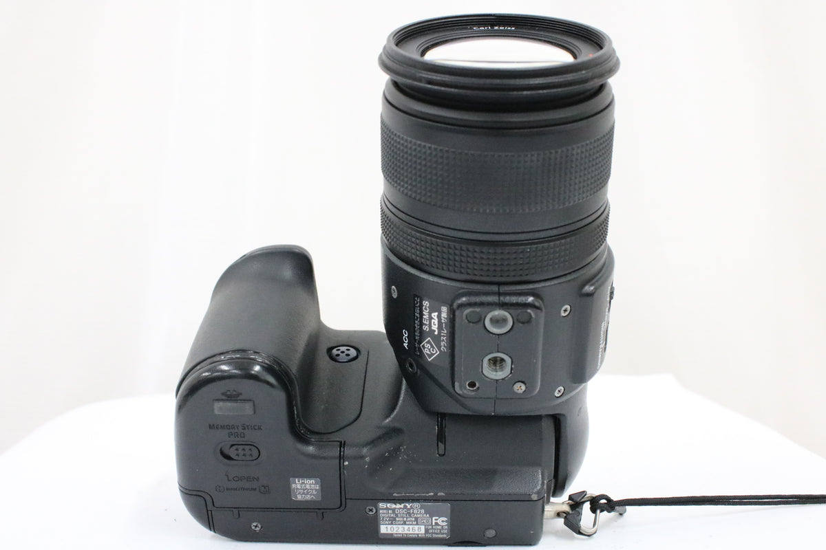 ソニー Sony Cyber-shot DSC-F828 7x バッテリー付 コンパクトデジタルカメラ 7